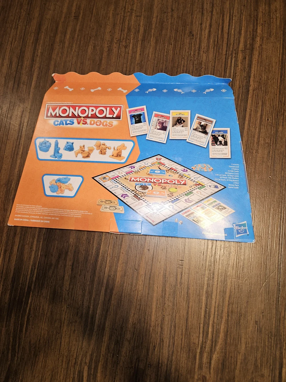 Hasbro Monopoly Cats vs. Dogs Box - Blue & Orange Artwork